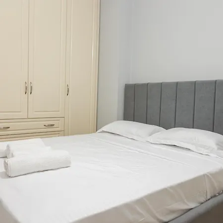 Urban Hideaway Τίρανα